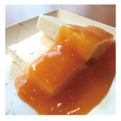 お豆腐チーズケーキ（アプリコットソース）